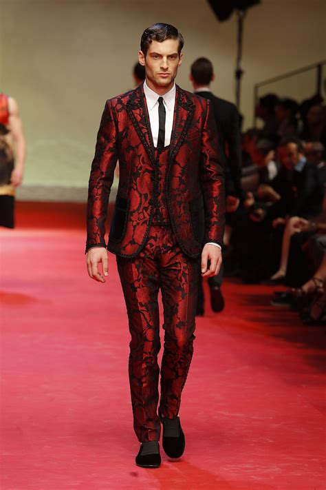 dolce and gabbana suit